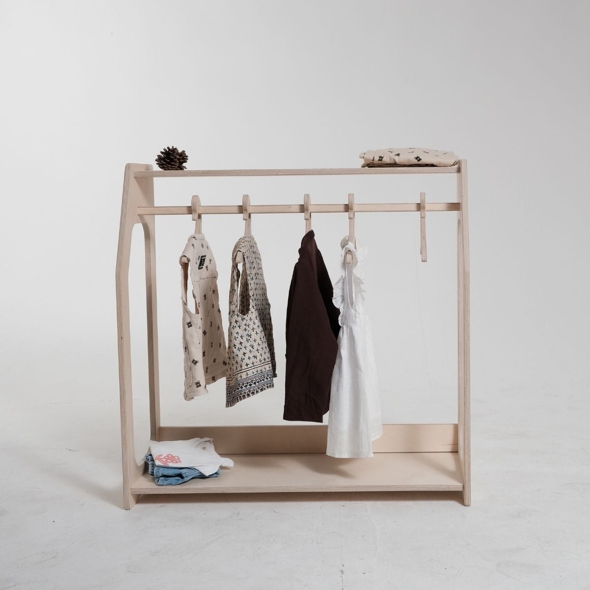 Baumfee CORNUS Montessori Çocuk Giyim Askılığı