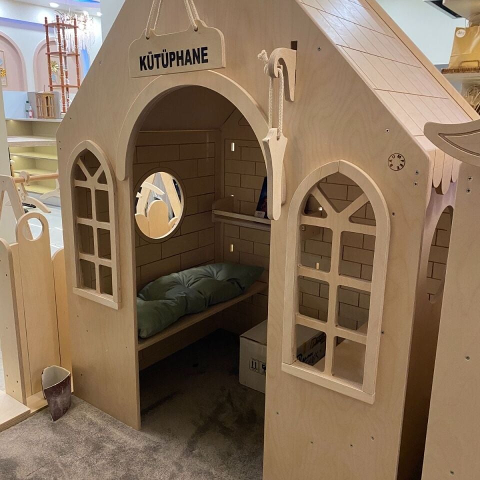 BEECH Ahşap Meslek Evi | Çocuk Kütüphanesi ve Okuma Köşesi
